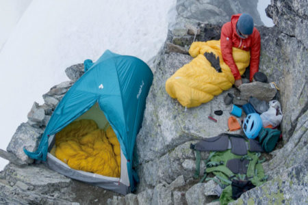 モンベル寝袋シュラフのおすすめ人気ランキング10選 保温性が高く冬キャンプ 登山 車中泊でも使える Monocow モノカウ